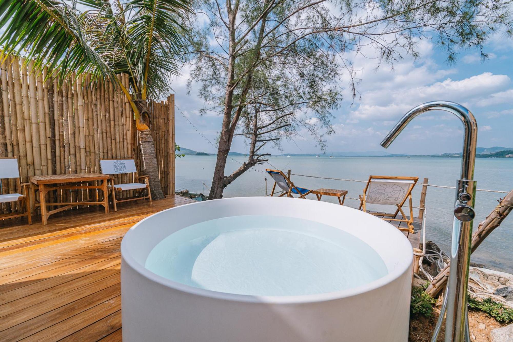 Sea Sand See Sky Beach Front Resort Phuket Exterior foto